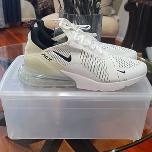 Nike Air Max 270